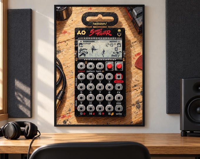 PO-133 Street Fighter Pocket Operator Wall Art, Wooden Music Studio Poster, A2 Printable Download — presentación de la obra