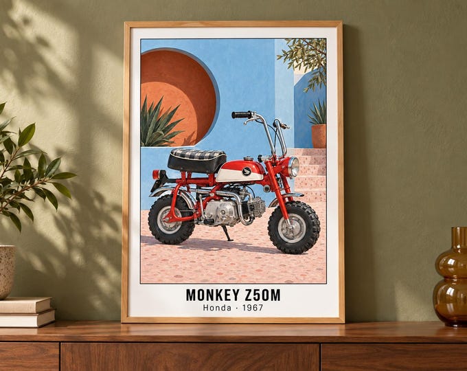 Honda Monkey Z50M Motorcycle Art Print, Retro Poster, Two A2 Digital Versions — presentación de la obra
